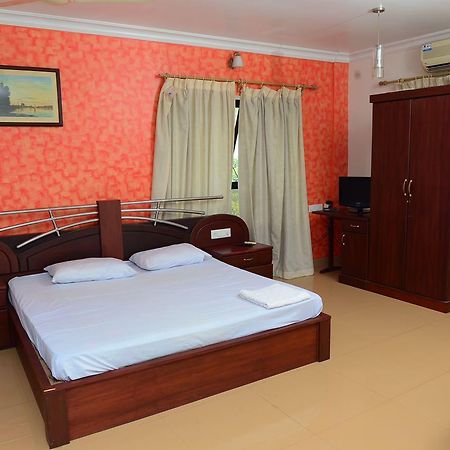 Tellicherry Mascot Paradise City Hotel מראה חיצוני תמונה